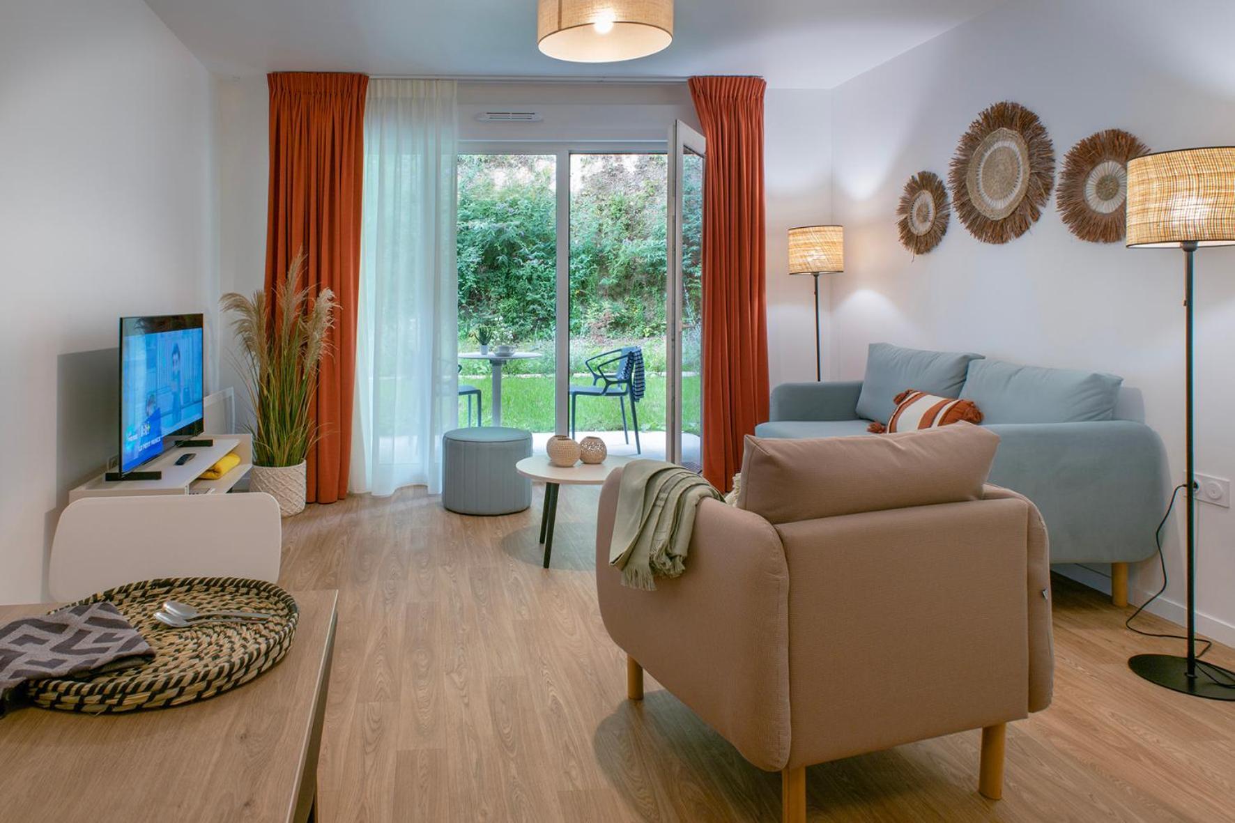 דינאן Residence Services Seniors - Domitys Les Jardins D'Ahna מראה חיצוני תמונה